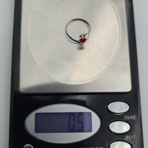 Size 3.25 Sterling Silver Dainty Red Crystal Band Ring A3934 - Picture 8 of 8